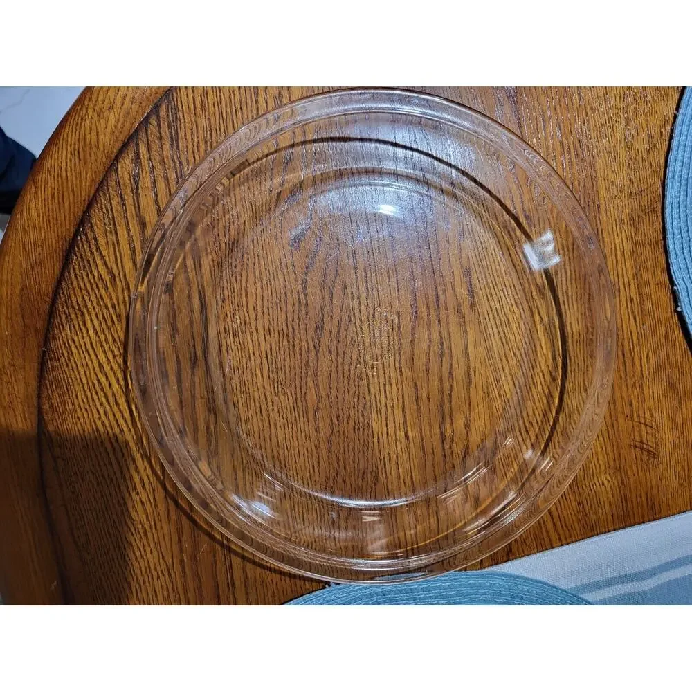 Vintage 209 Pyrex 9.5